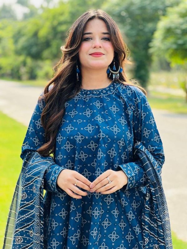 Uswa Zia 3 Piece Printed Swiss Lawn Suit – Blue, (standard Size)